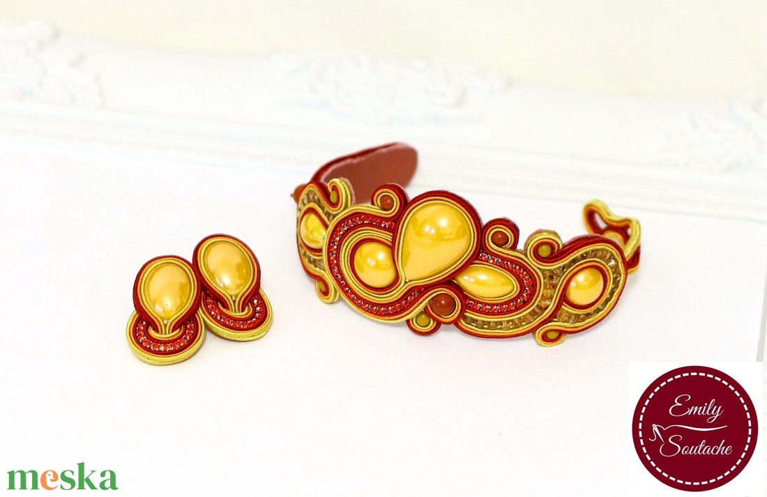 Két részes sujtás ékszerszett porcelánnal - ékszer - ékszerszett - Meska.hu