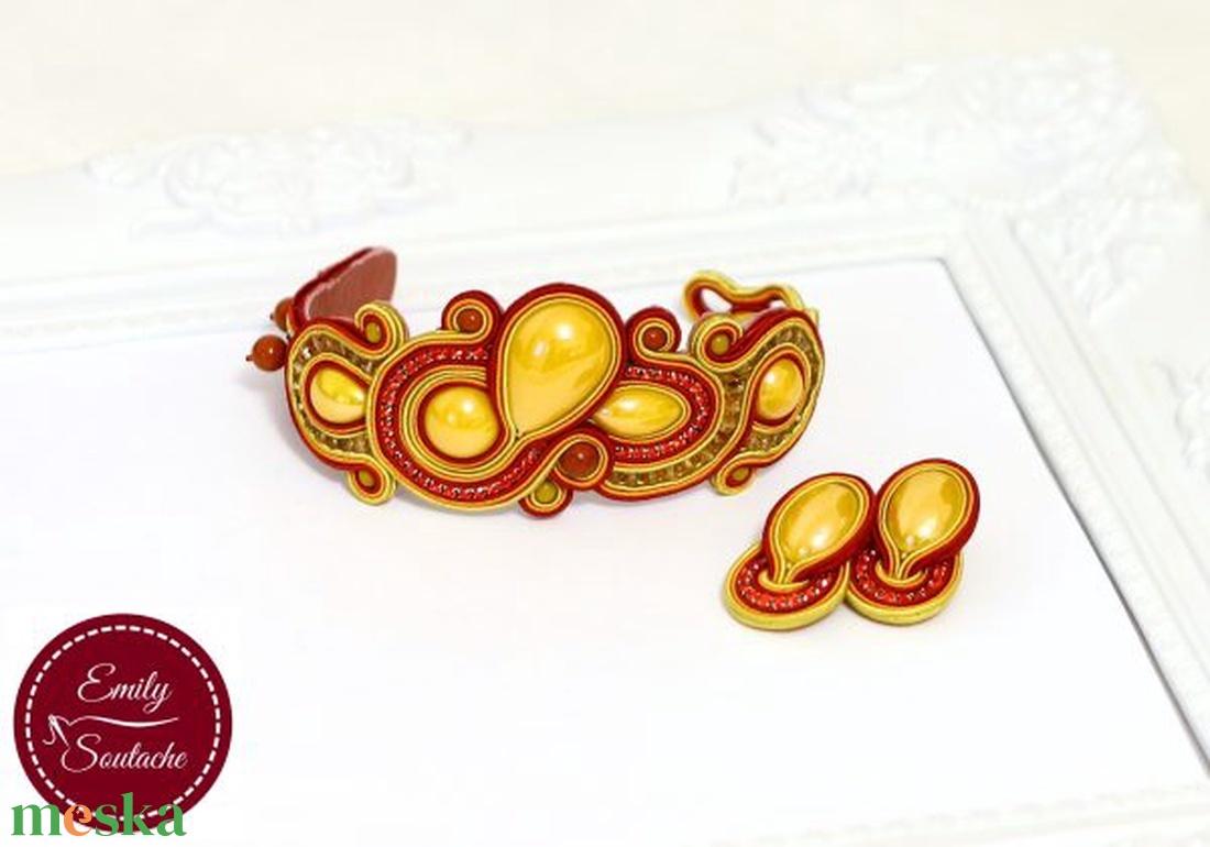 Két részes sujtás ékszerszett porcelánnal - ékszer - ékszerszett - Meska.hu