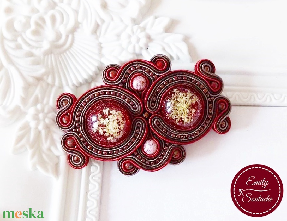 Virágos mintájú különleges sujtás hajcsat bordó - ruha & divat - hajdísz & hajcsat - hajdísz - Meska.hu