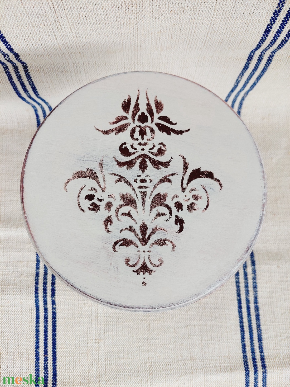 Tortatál tortaállvány vintage koptatott fehér barna - otthon & életmód - konyhafelszerelés, tálalás - sütés, főzés - sütidísz - Meska.hu