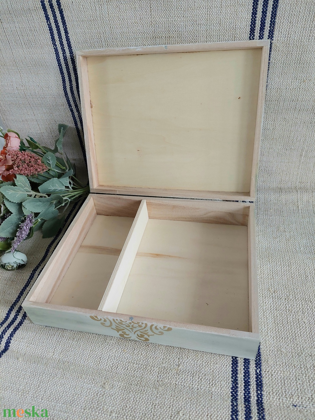 Vintage stílusú karácsonyi macaronos doboz- díszdoboz - (mikulás virág) zöld-arany  szín - otthon & életmód - lakástextil - varrókellék - Meska.hu