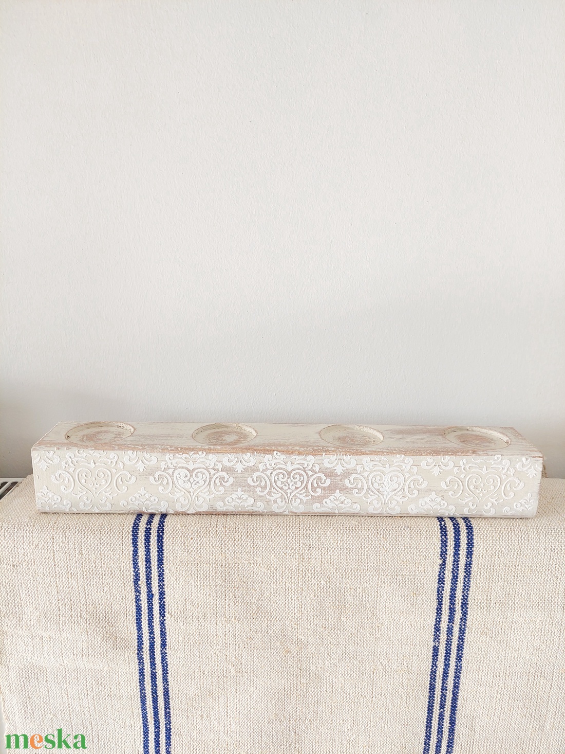 Fa adventi asztalközép  asztaldísz gyertyatartó- koptatott fehér  - esküvő - dekoráció - gyertya & gyertyatartó - Meska.hu