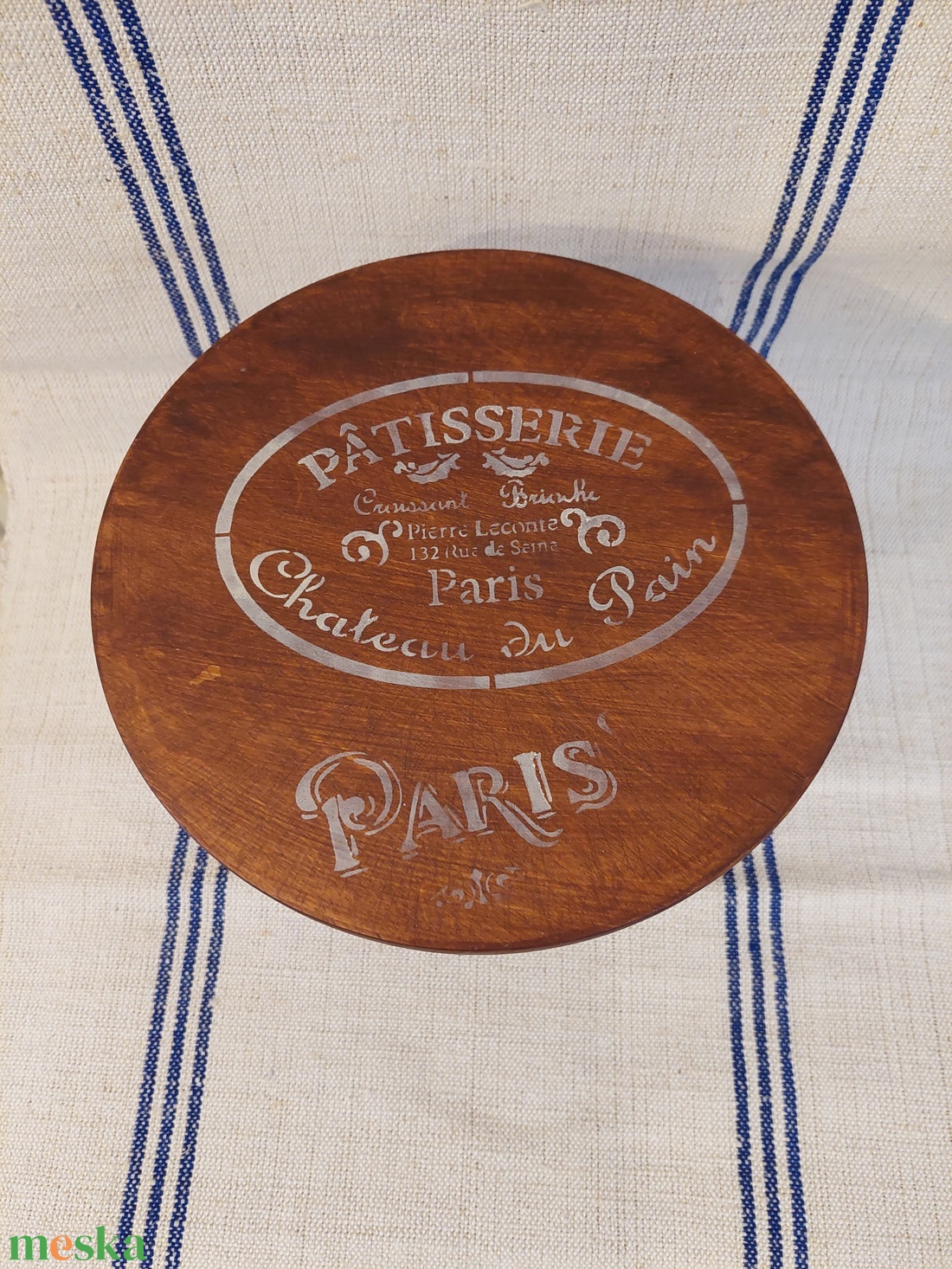Tortatál tortaállvány natur fa színben Paris dió - otthon & életmód - konyhafelszerelés, tálalás - sütés, főzés - sütidísz - Meska.hu Tortatál tortaállvány natur fa színben Paris dió - otthon & életmód - konyhafelszerelés, tálalás - sütés, főzés - sütidísz - Meska.hu
