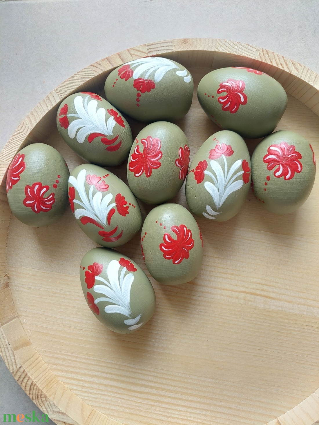 Kézzel festett fa tojás 9 db zöld- piros - otthon & életmód - dekoráció - asztal és polc dekoráció - asztaldísz - Meska.hu