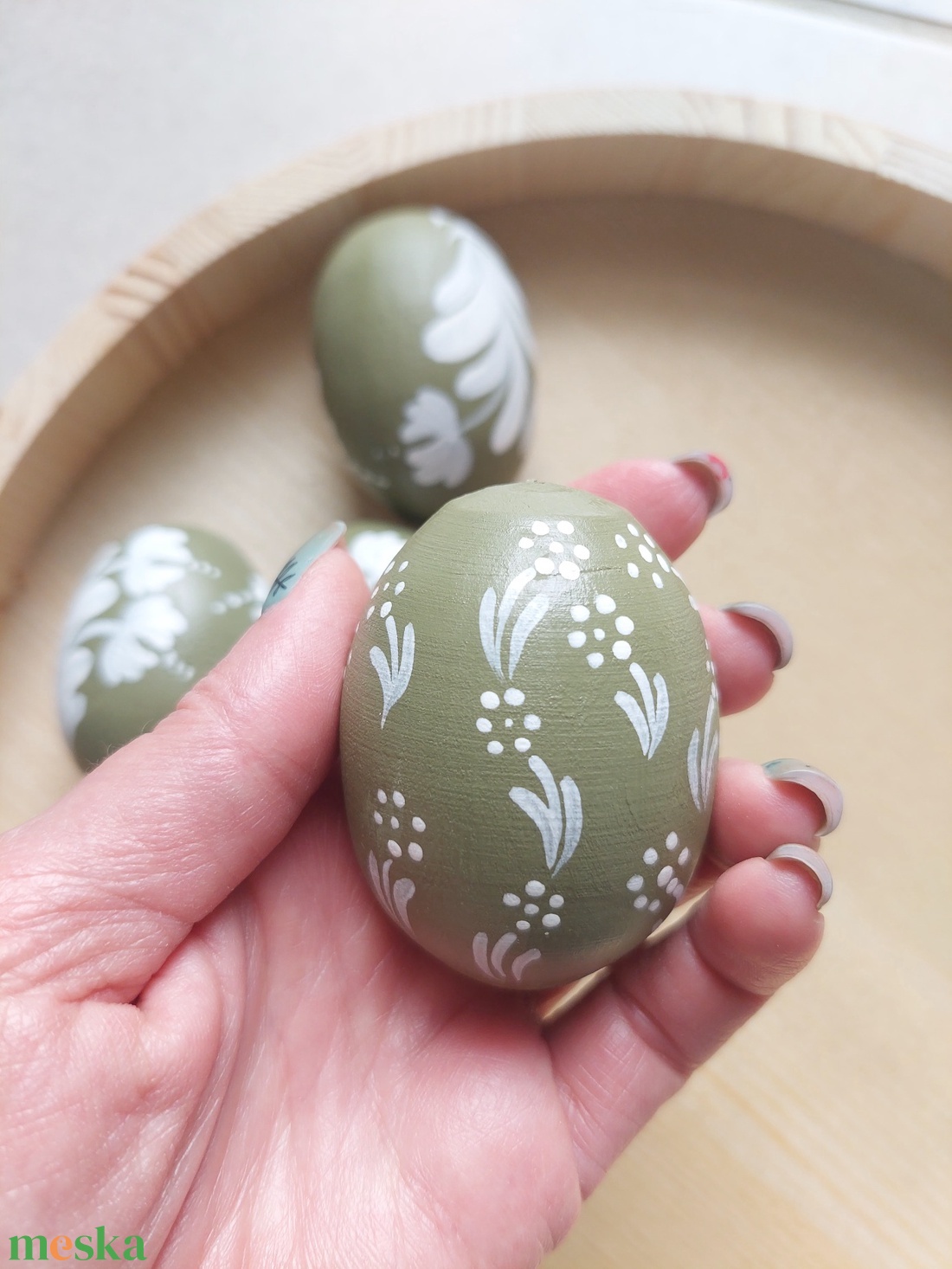 Kézzel festett fa tojás 5 db olívazöld fehér mintával - otthon & életmód - dekoráció - asztal és polc dekoráció - asztaldísz - Meska.hu