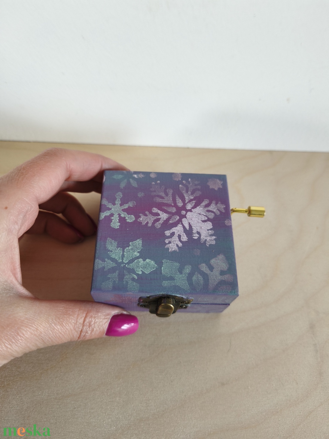 Zenedoboz- karácsonyi jégvarázs- Let it go - otthon & életmód - dekoráció - asztal és polc dekoráció - zenedoboz - Meska.hu