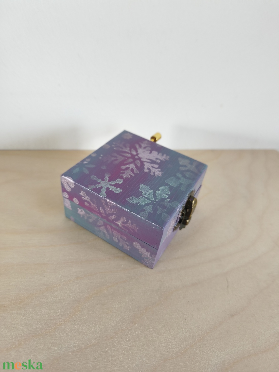 Zenedoboz- karácsonyi jégvarázs- Let it go - otthon & életmód - dekoráció - asztal és polc dekoráció - zenedoboz - Meska.hu