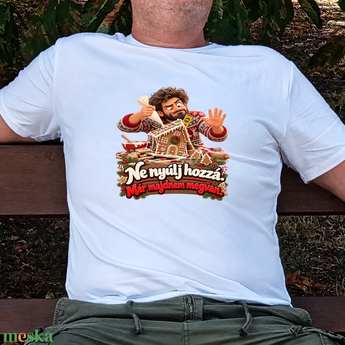 Ne nyúlj hozzá, már majdnem megvan � vicces férfi karácsonyi póló, humoros ajándék - ruha & divat - férfi ruha - póló - Meska.hu