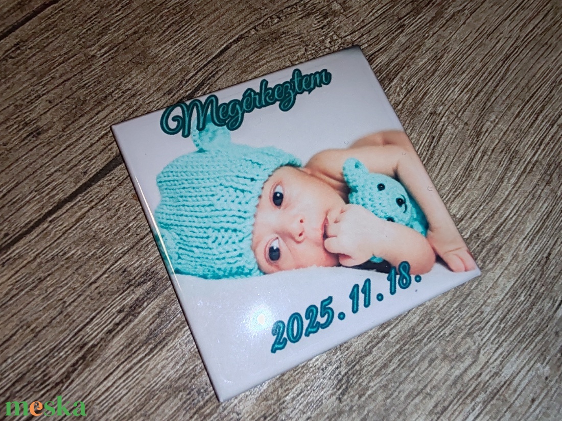Megérkeztem és havi mérföldkő babafotós mágnesek  egyedi névvel és dátummal - otthon & életmód - konyhafelszerelés, tálalás - konyhai dekoráció - hűtőmágnes - Meska.hu