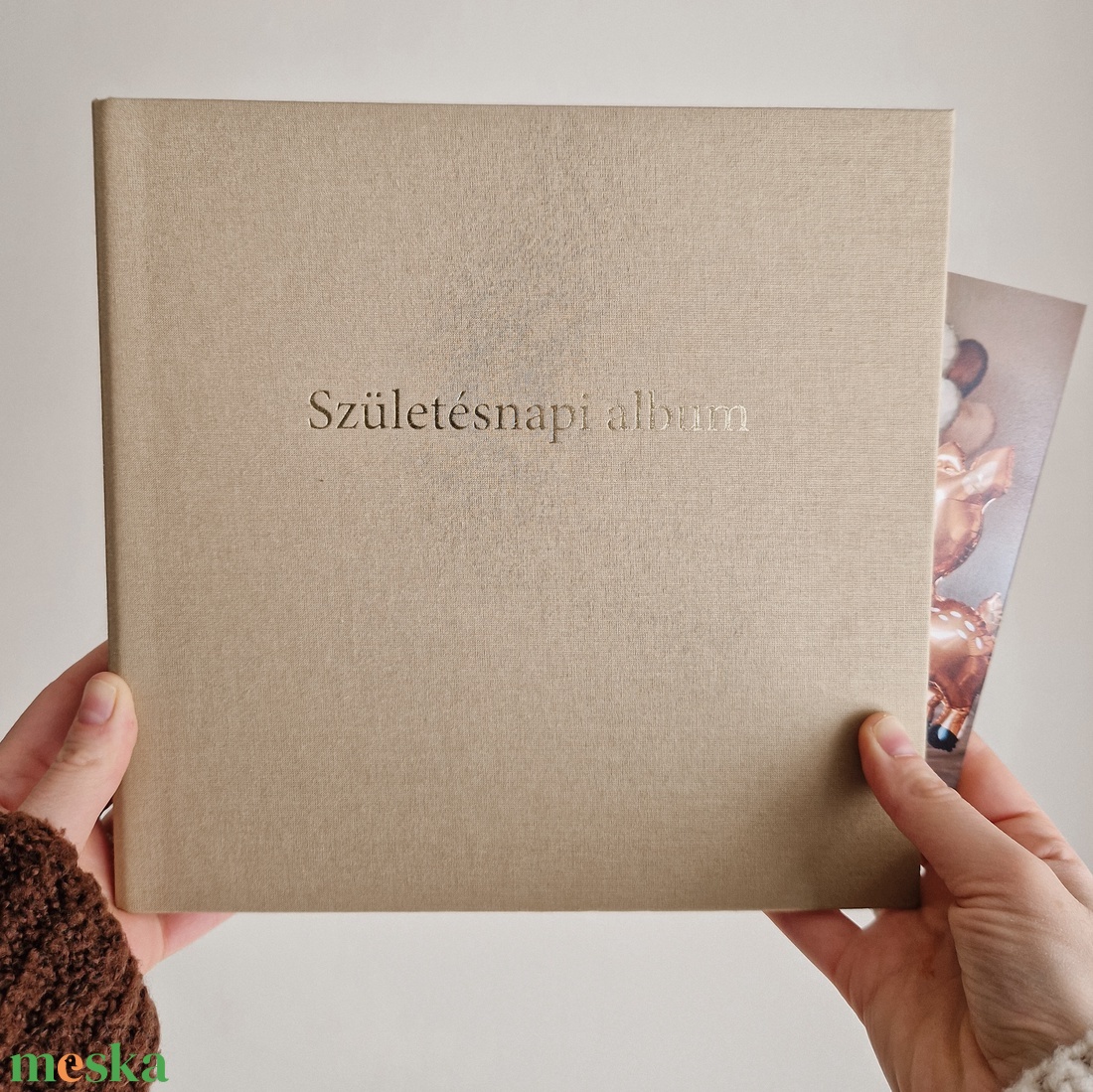 Születésnapi fotóalbum: letisztult belső oldalakkal és időtálló külső vászonborítással - otthon & életmód - papír, írószer - album & fotóalbum - Meska.hu Születésnapi fotóalbum: letisztult belső oldalakkal és időtálló külső vászonborítással - otthon & életmód - papír, írószer - album & fotóalbum - Meska.hu