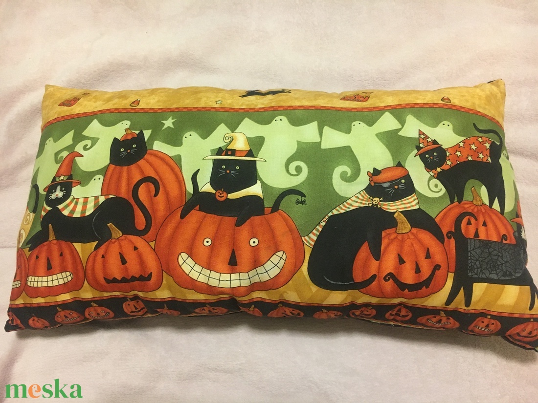 Helloween mintás díszpárna - otthon & életmód - lakástextil - párna & párnahuzat - Meska.hu Helloween mintás díszpárna - otthon & életmód - lakástextil - párna & párnahuzat - Meska.hu