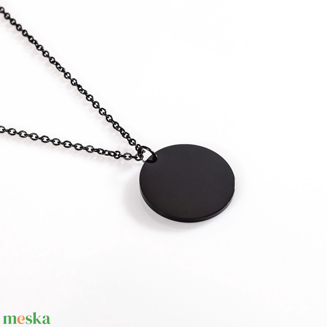 Gravírozható Nyaklánc 25 mm kör medál - ékszer - karkötő - névre szóló karkötő - Meska.hu Gravírozható Nyaklánc 25 mm kör medál - ékszer - karkötő - névre szóló karkötő - Meska.hu