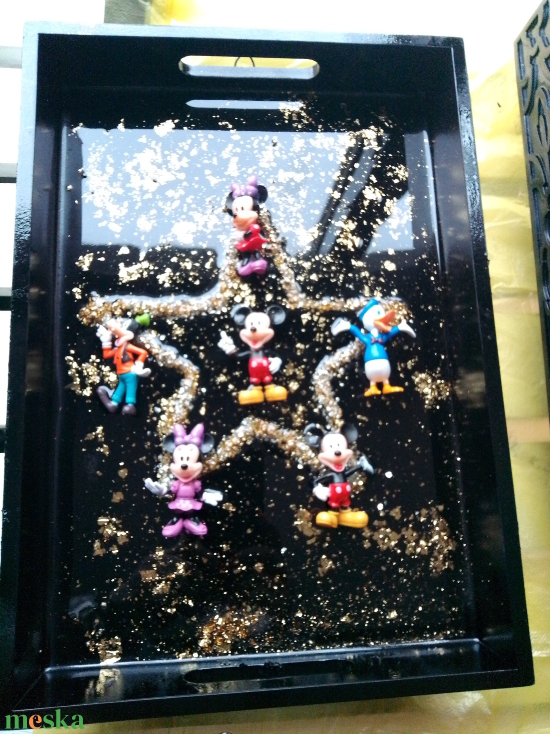 Fekete fakeretes 3D-s Epoxy kép Mickey Mouse és trsai - otthon & életmód - dekoráció - kép & falikép - 3d képek - Meska.hu Fekete fakeretes 3D-s Epoxy kép Mickey Mouse és trsai - otthon & életmód - dekoráció - kép & falikép - 3d képek - Meska.hu