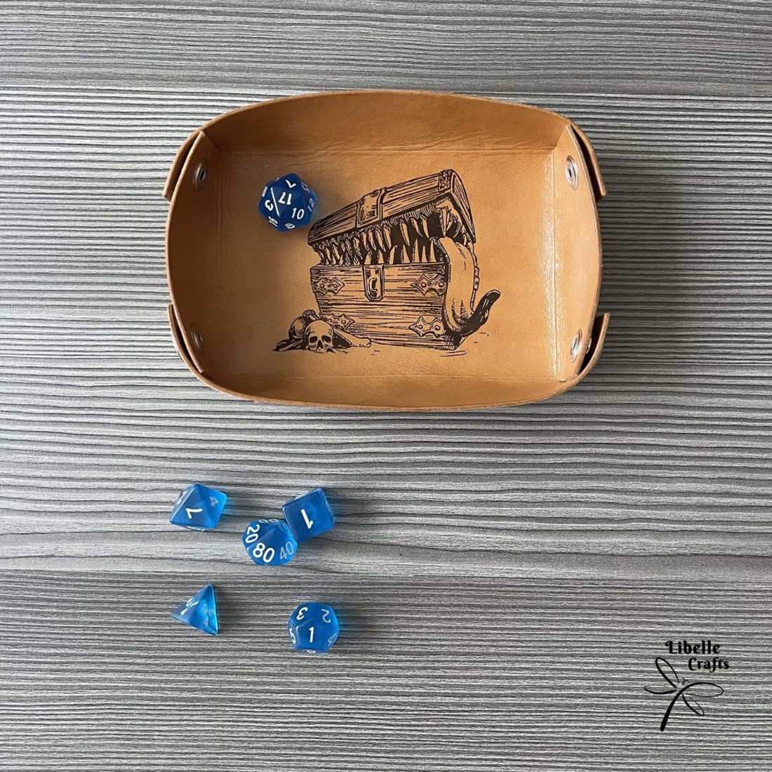 Mimic-es kockadobó tálca - játék & sport - szerepjáték - Meska.hu