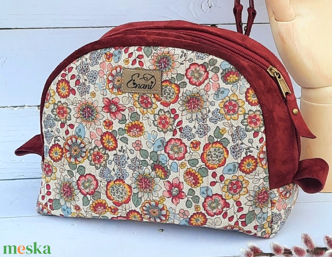 Neszeszer, Utazó neszeszer és sminktaró egyben - táska & tok - neszesszer - Meska.hu