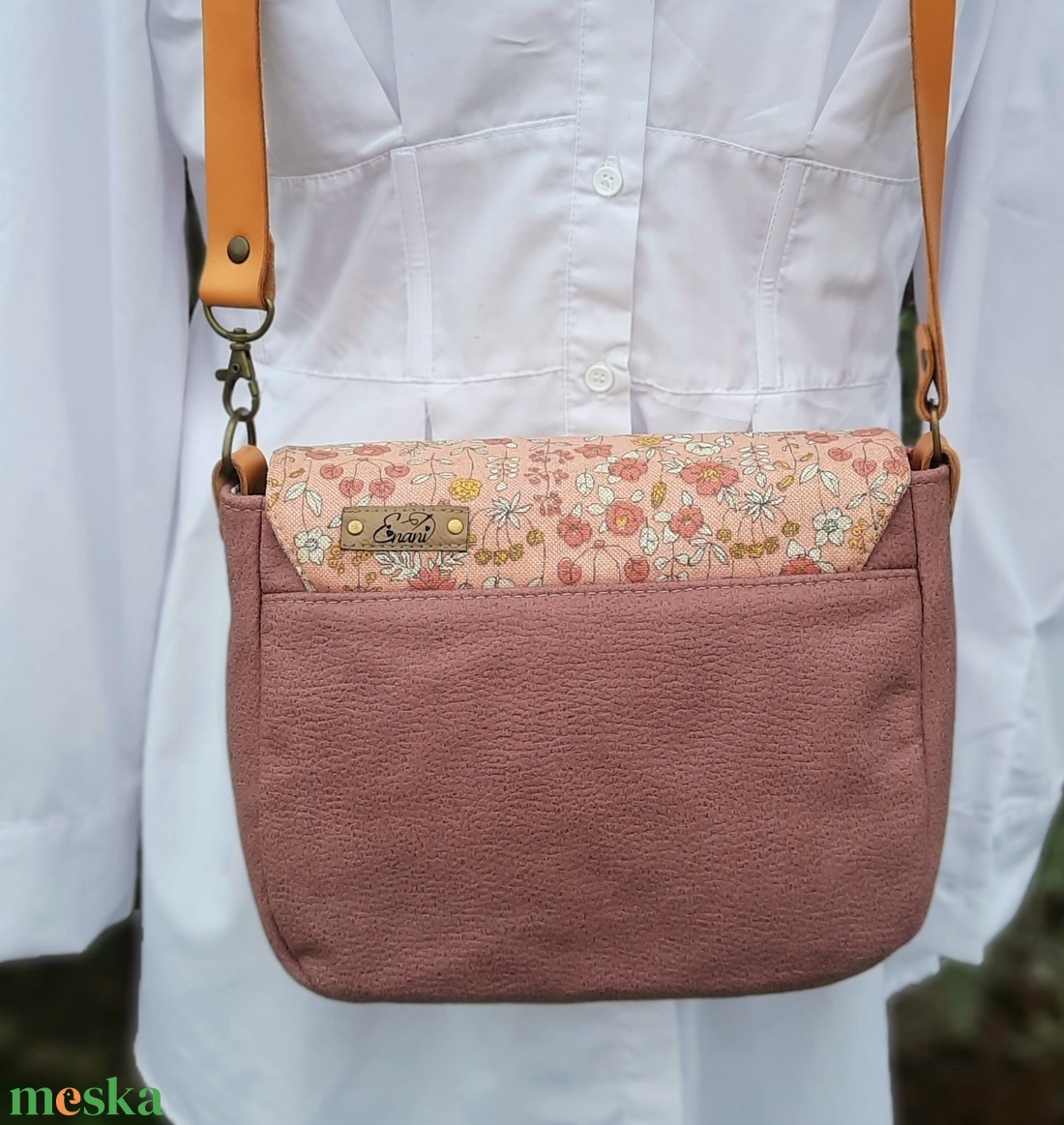 Crossbody, Enani táska, vállon átvethető kistáska. - táska & tok - kézitáska & válltáska - vállon átvethető táska - Meska.hu Crossbody, Enani táska, vállon átvethető kistáska. - táska & tok - kézitáska & válltáska - vállon átvethető táska - Meska.hu