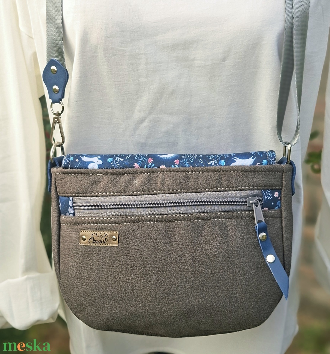 Crossbody, Enani táska, vállon átvethető kistáska. - táska & tok - kézitáska & válltáska - vállon átvethető táska - Meska.hu Crossbody, Enani táska, vállon átvethető kistáska. - táska & tok - kézitáska & válltáska - vállon átvethető táska - Meska.hu