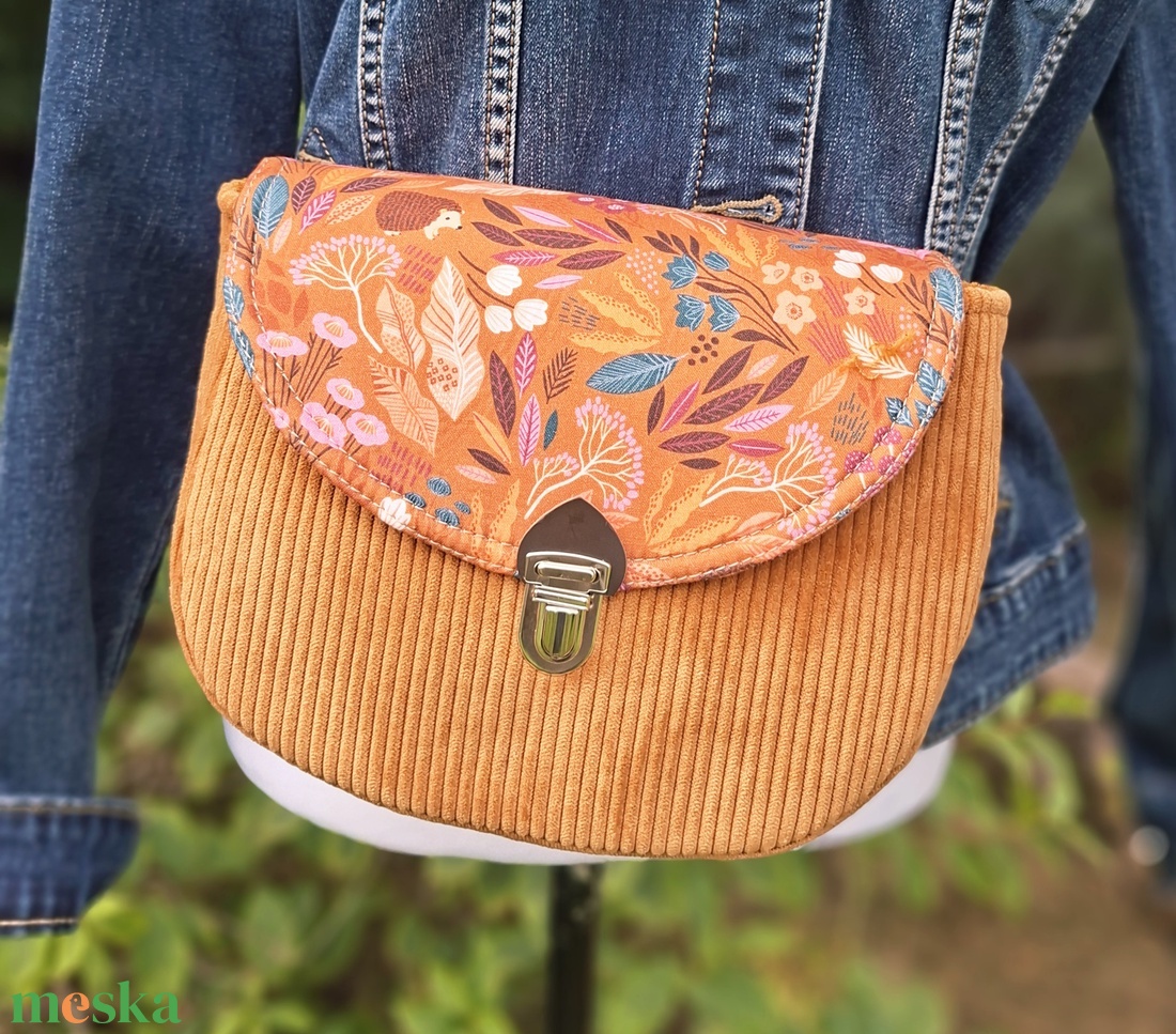 Testtáska,Enani táska  - táska & tok - variálható táska - Meska.hu