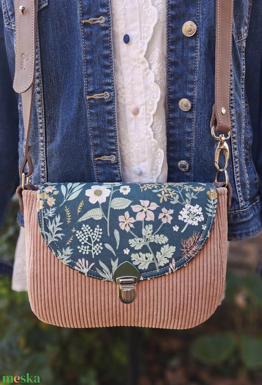 Testhezálló Enani táska - táska & tok - kézitáska & válltáska - vállon átvethető táska - Meska.hu