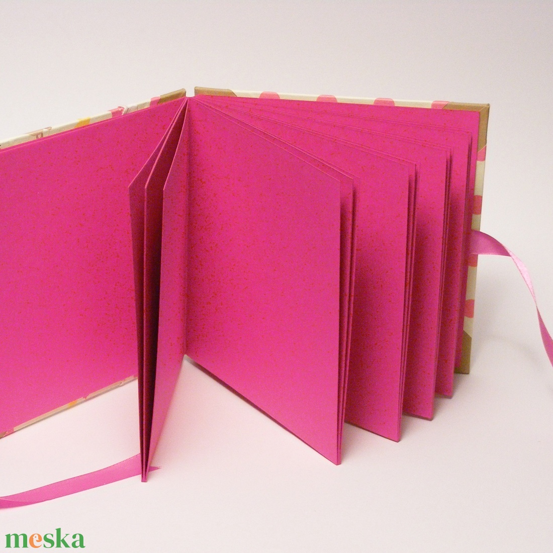 Fotóalbum babáknak, babaalbum, kislány album macikkal, papír és vászon borító, szalaggal - otthon & életmód - papír, írószer - album & fotóalbum - Meska.hu