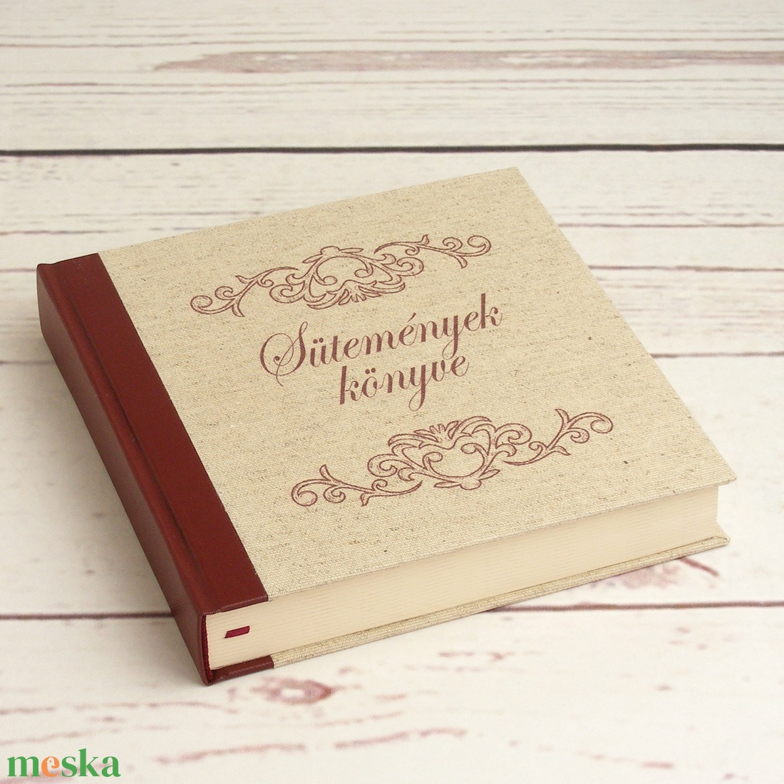 Vintage stílusú, múltidéző süteményeskönyv, recepteskönyv süteményekhez, ajándék sütni szeretőknek, személyre szabható - otthon & életmód - konyhafelszerelés, tálalás - sütés, főzés - receptfüzet - Meska.hu Vintage stílusú, múltidéző süteményeskönyv, recepteskönyv süteményekhez, ajándék sütni szeretőknek, személyre szabható - otthon & életmód - konyhafelszerelés, tálalás - sütés, főzés - receptfüzet - Meska.hu