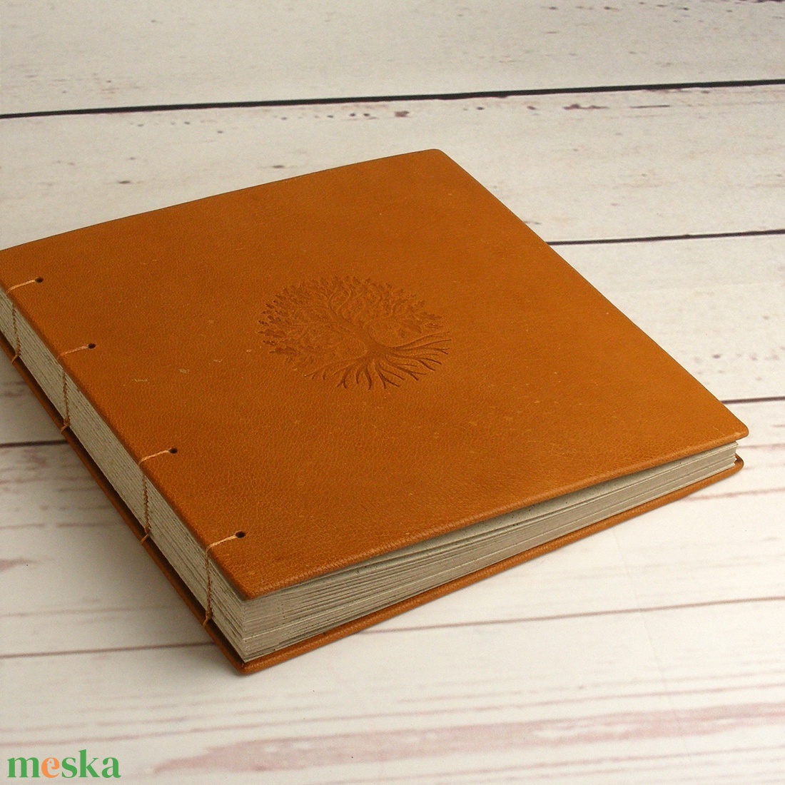 Valódi  bőr fotóalbum, csau színű fényképalbum, életfás album kopt fűzéssel. Ajándék scrapbook, emlékalbum felnőtteknek - otthon & életmód - papír, írószer - album & fotóalbum - Meska.hu