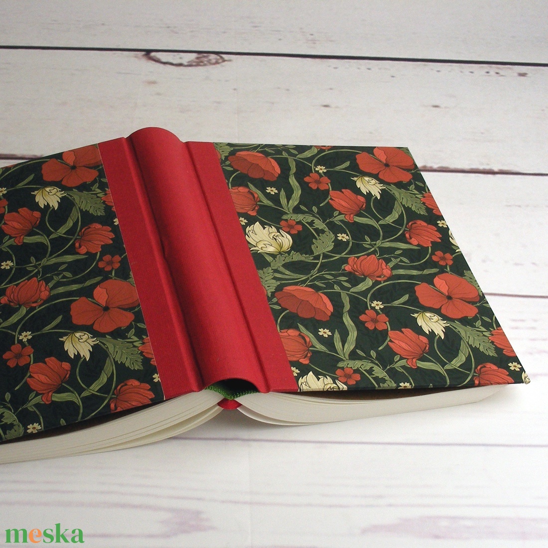 Pipacsos napló piros vászon gerinccel, virágmintás papír borítóval. Névre szólóan és többféle belső lappal is kérhető - otthon & életmód - papír, írószer - jegyzetfüzet & napló - Meska.hu