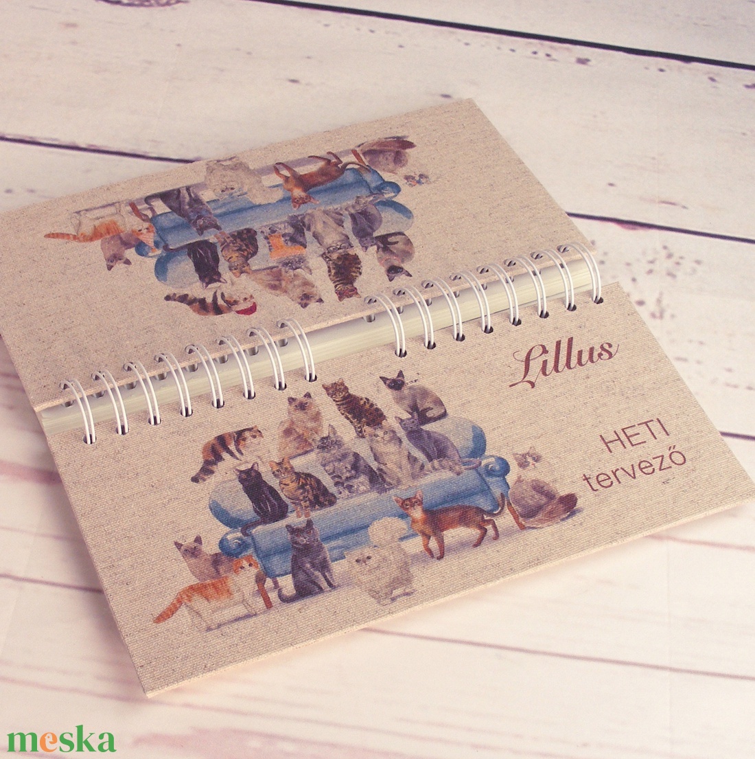 Cicás heti tervező, egyszerű spirálozott napló elöl-hátul cicákkal, egy oldal egy hét, két évre szóló macskás naptár - otthon & életmód - papír, írószer - naptár & tervező - Meska.hu