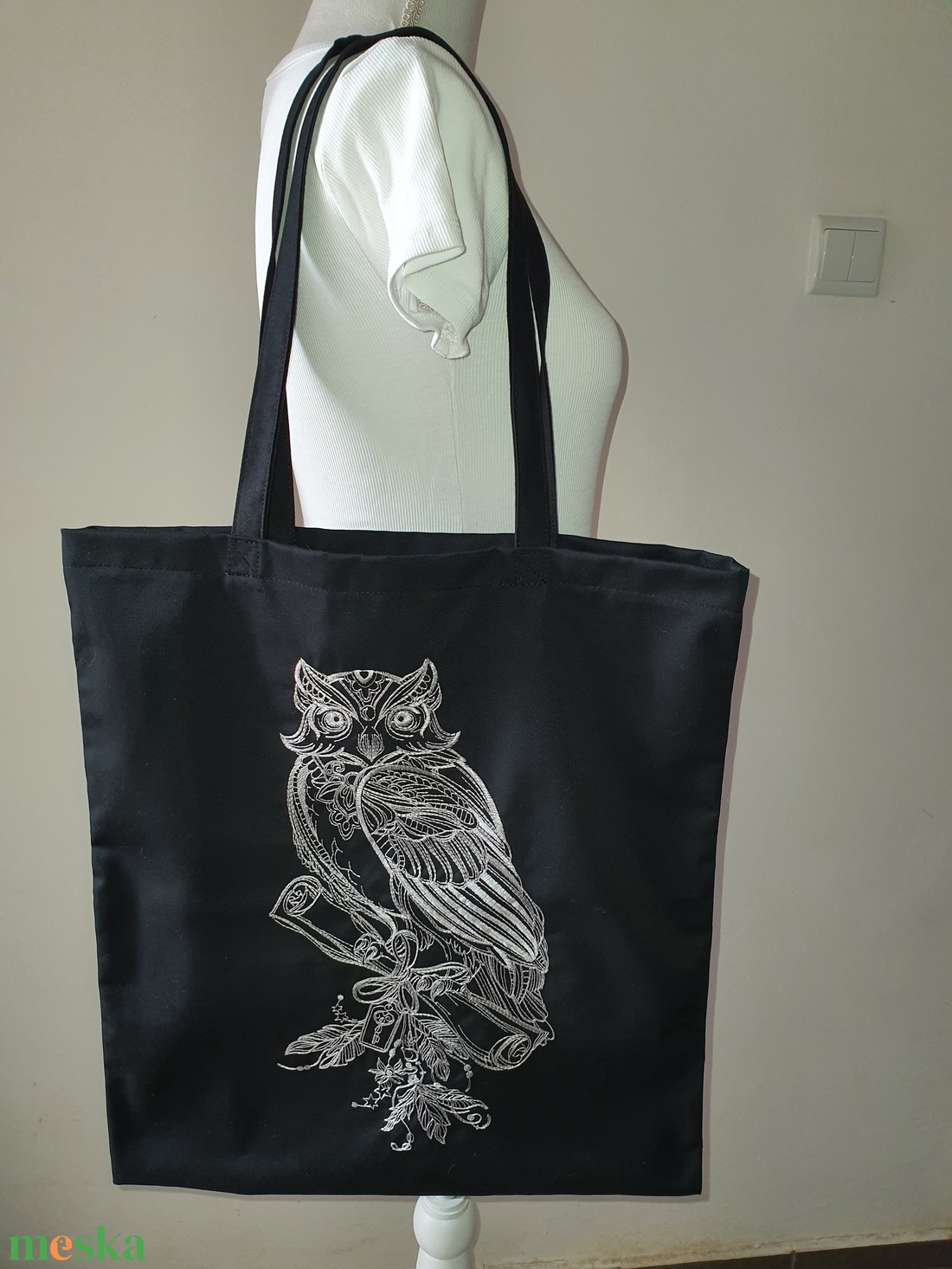 Baglyos fekete hímzett vászontáska - táska & tok - bevásárlás & shopper táska - kenyeres zsák - Meska.hu Baglyos fekete hímzett vászontáska - táska & tok - bevásárlás & shopper táska - kenyeres zsák - Meska.hu