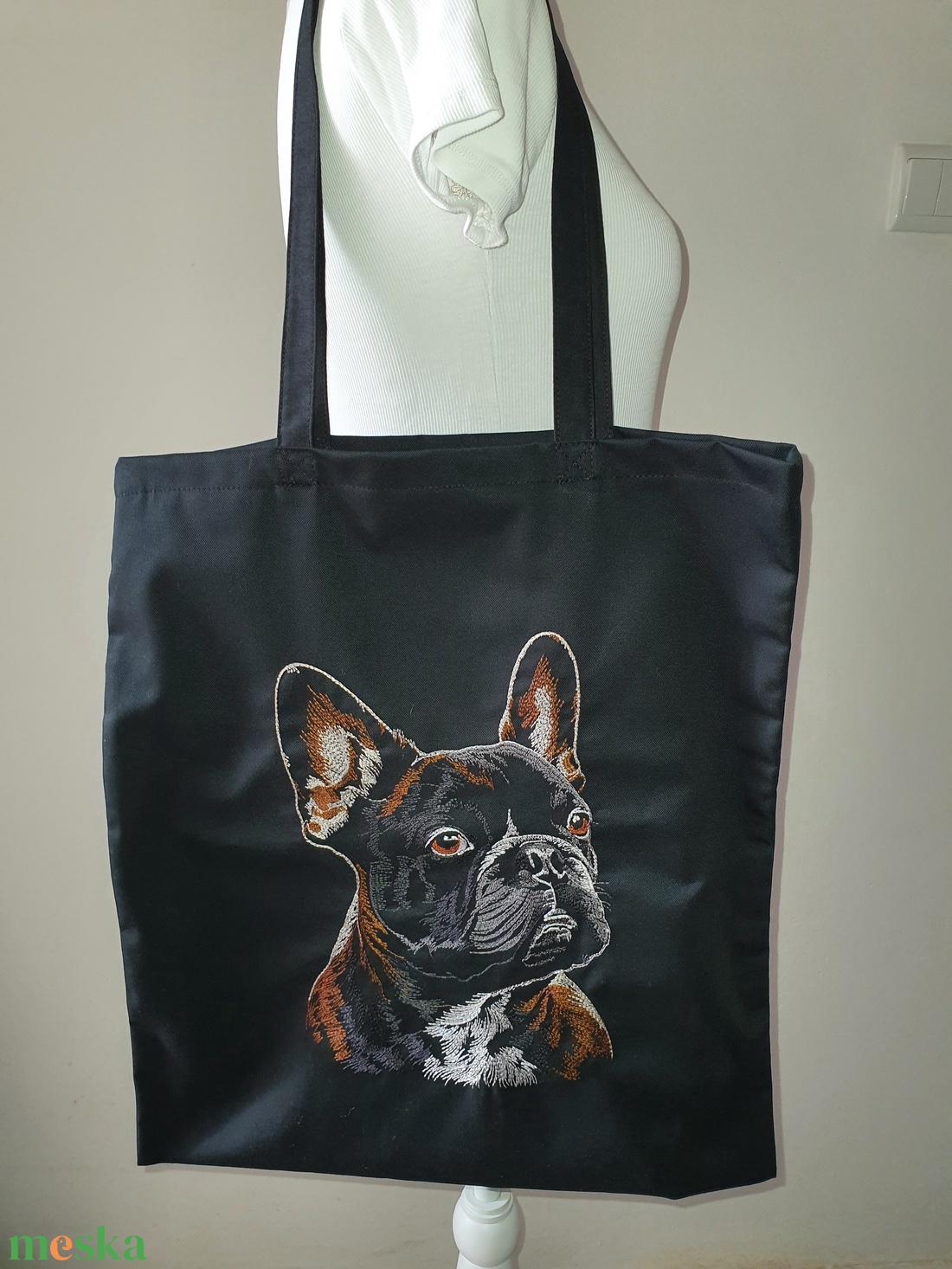 Bulldog hímzett vászontáska - táska & tok - bevásárlás & shopper táska - kenyeres zsák - Meska.hu Bulldog hímzett vászontáska - táska & tok - bevásárlás & shopper táska - kenyeres zsák - Meska.hu