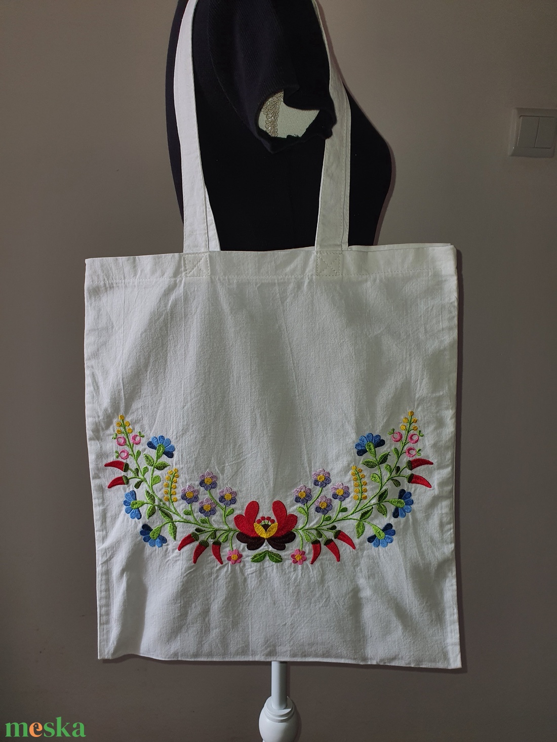 Kalocsai hímzett vászontáska - táska & tok - bevásárlás & shopper táska - shopper, textiltáska, szatyor - Meska.hu Kalocsai hímzett vászontáska - táska & tok - bevásárlás & shopper táska - shopper, textiltáska, szatyor - Meska.hu