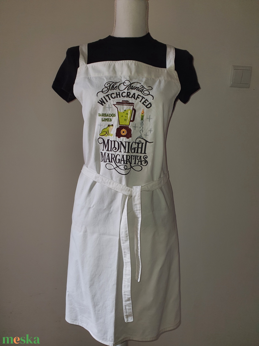 Hímzett barista kötény margarita - otthon & életmód - konyhafelszerelés, tálalás - konyhai textil - kötény - Meska.hu Hímzett barista kötény margarita - otthon & életmód - konyhafelszerelés, tálalás - konyhai textil - kötény - Meska.hu