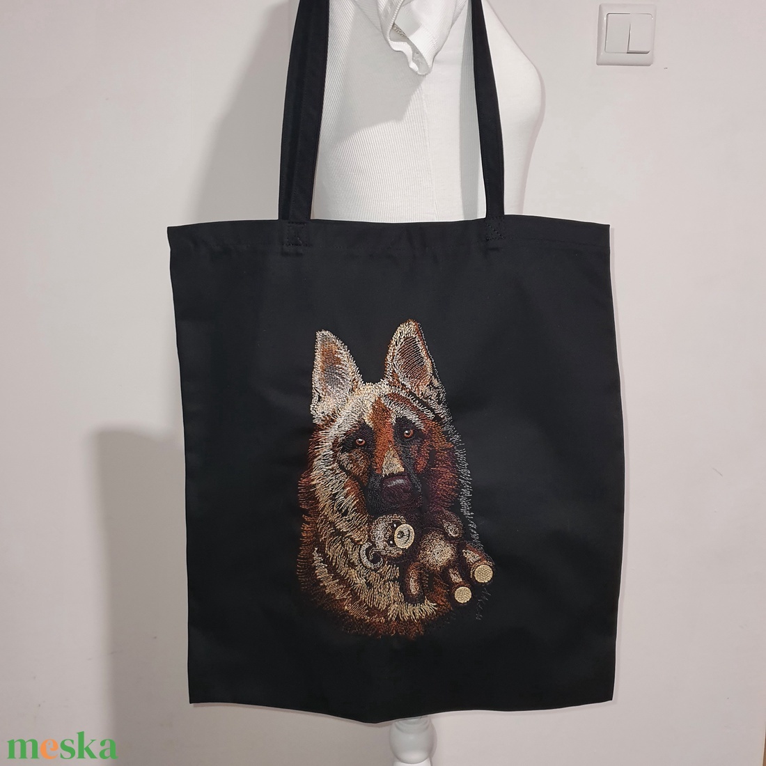 Németjuhász hímzett vászontáska - táska & tok - bevásárlás & shopper táska - shopper, textiltáska, szatyor - Meska.hu Németjuhász hímzett vászontáska - táska & tok - bevásárlás & shopper táska - shopper, textiltáska, szatyor - Meska.hu
