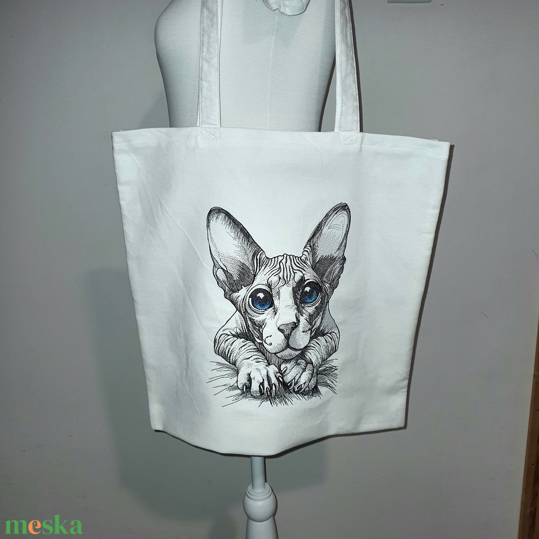 Szfinx hímzett vászontáska - táska & tok - bevásárlás & shopper táska - shopper, textiltáska, szatyor - Meska.hu Szfinx hímzett vászontáska - táska & tok - bevásárlás & shopper táska - shopper, textiltáska, szatyor - Meska.hu