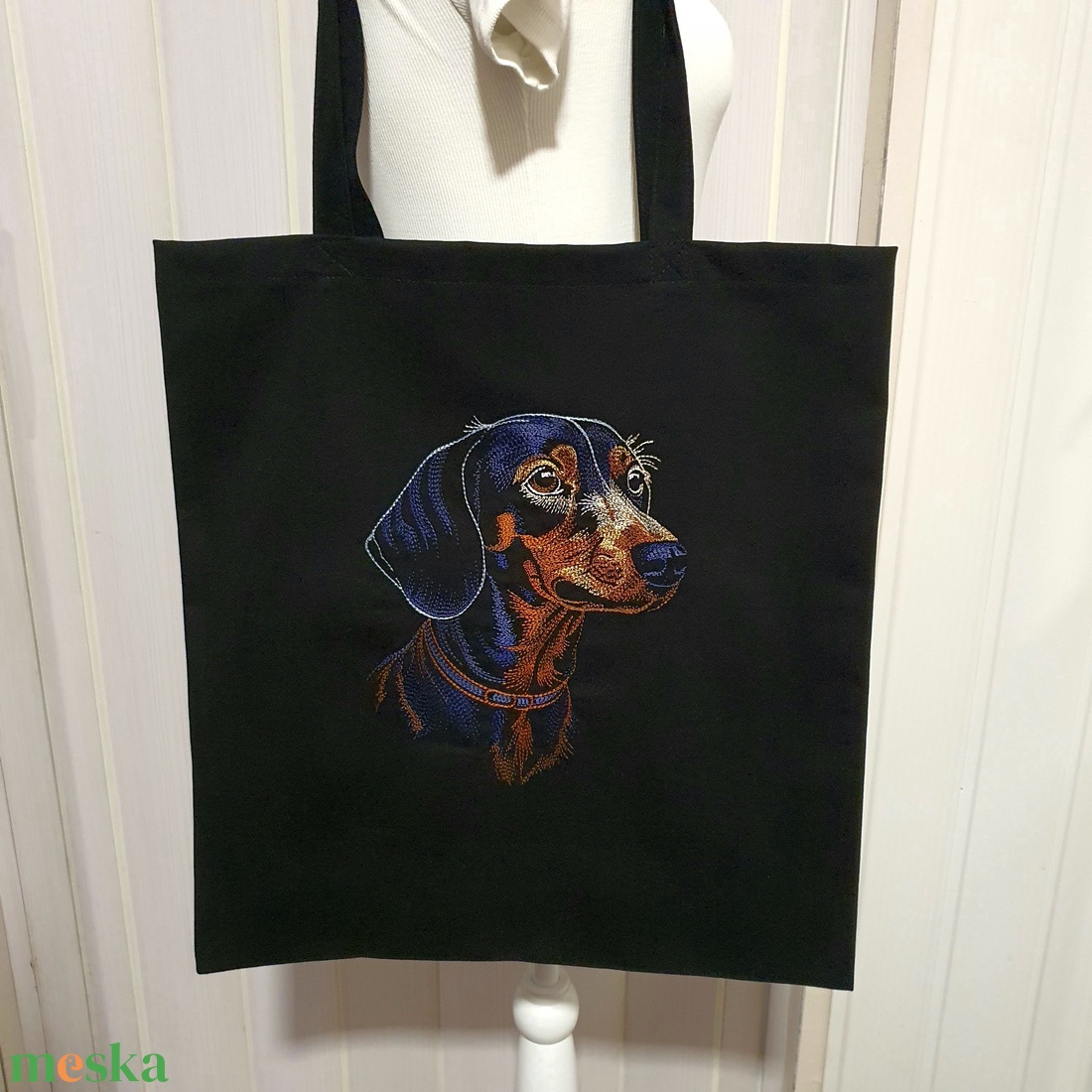 Tacskó hímzett vászontáska - táska & tok - bevásárlás & shopper táska - shopper, textiltáska, szatyor - Meska.hu Tacskó hímzett vászontáska - táska & tok - bevásárlás & shopper táska - shopper, textiltáska, szatyor - Meska.hu