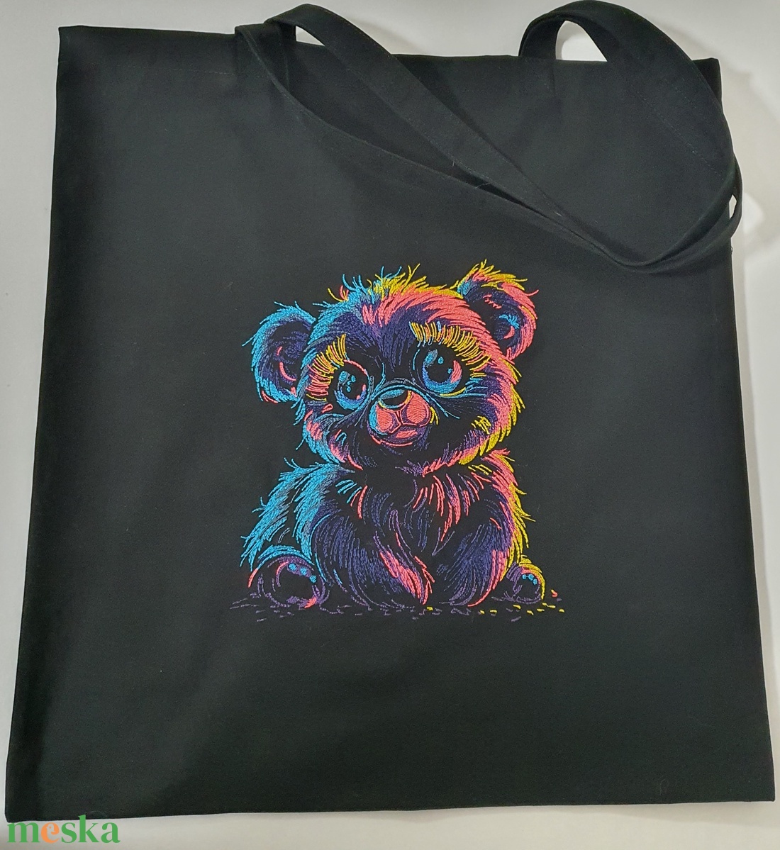 Macis hímzett vászontáska  - táska & tok - bevásárlás & shopper táska - shopper, textiltáska, szatyor - Meska.hu