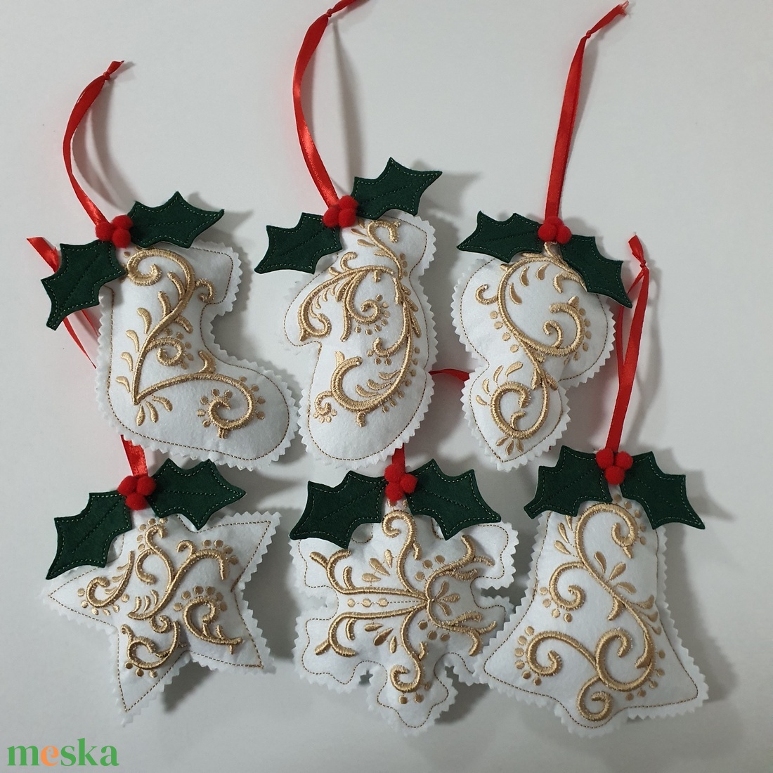 Hímzett karácsonyfa dísz szett - karácsony - karácsonyi lakásdekoráció - karácsonyfadíszek - Meska.hu