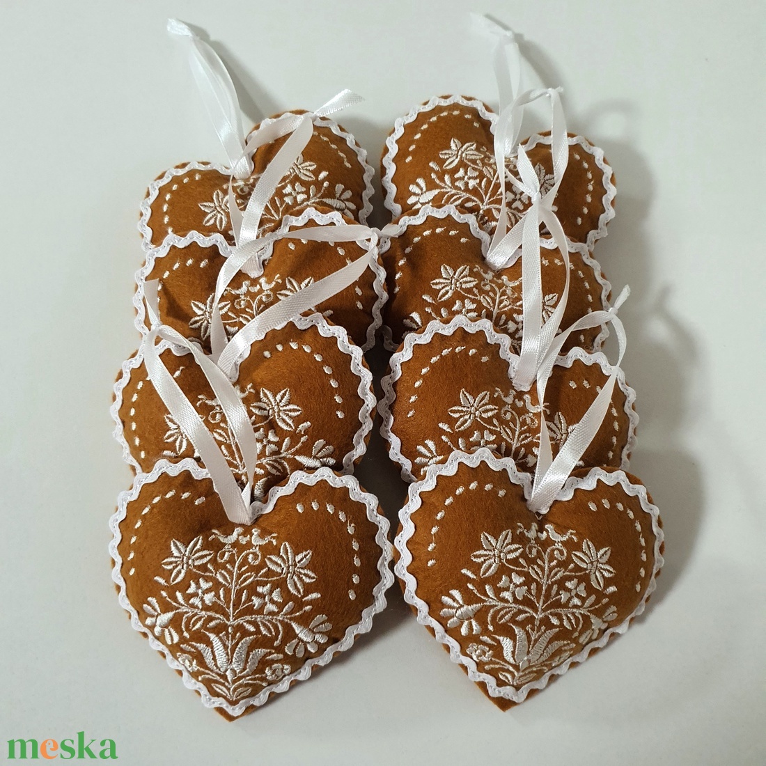 Matyó mintás mézeskalács  - karácsony - karácsonyi lakásdekoráció - karácsonyfadíszek - Meska.hu