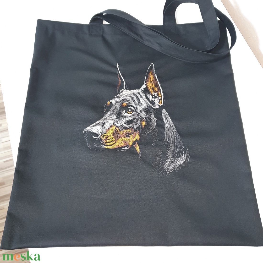 Dobermann hímzett vászontáska  - táska & tok - bevásárlás & shopper táska - shopper, textiltáska, szatyor - Meska.hu