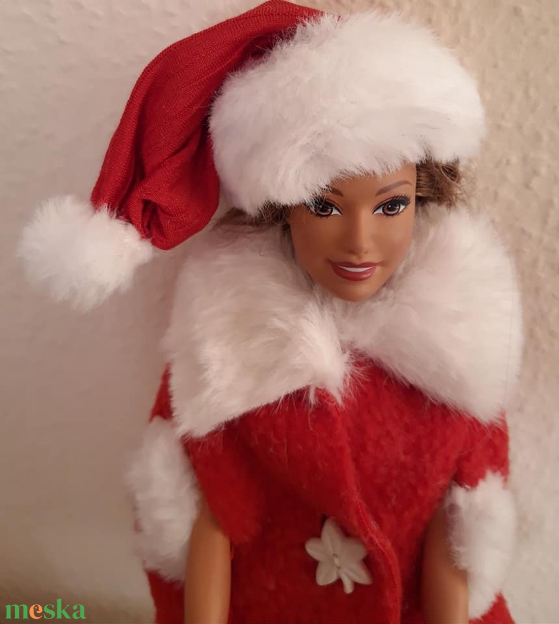 Mikulás stílusú kabát Barbie típusú babáknak - játék & sport - baba & babaház - babaruha, babakellék - Meska.hu
