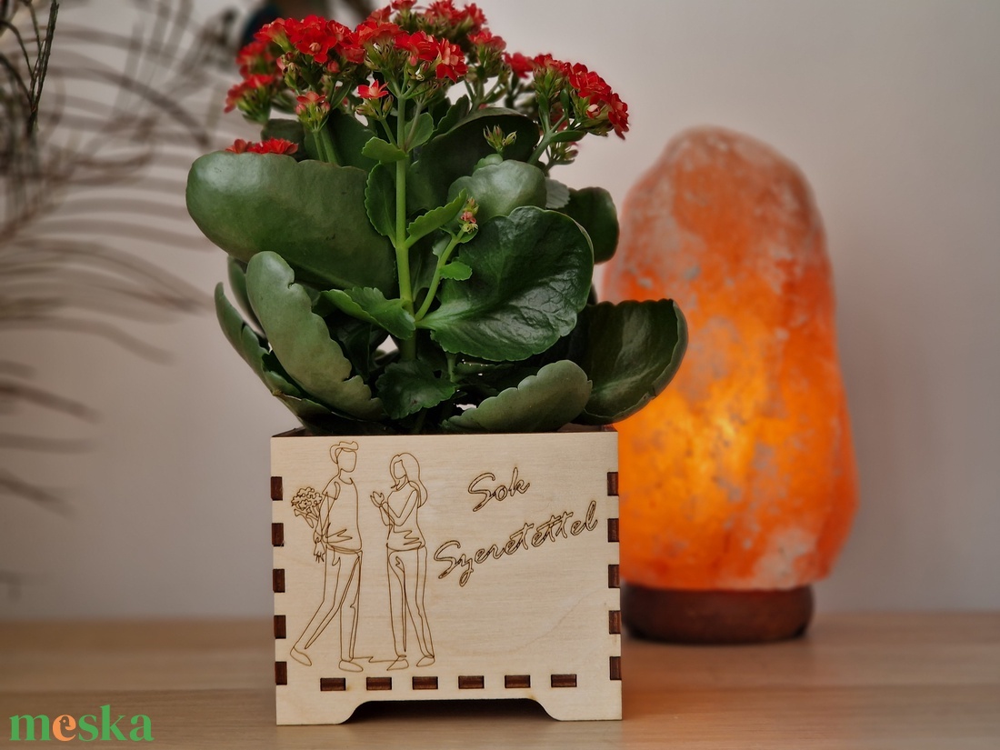 Sok szeretettel fa kaspó - otthon & életmód - dekoráció - virágdísz és tartó - cserép & kaspó - Meska.hu Sok szeretettel fa kaspó - otthon & életmód - dekoráció - virágdísz és tartó - cserép & kaspó - Meska.hu