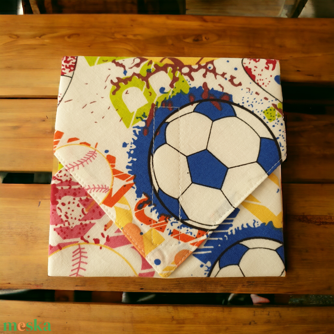 Vagány focis mosható textil szendvics csomagoló, újraszalvéta - táska & tok - uzsonna- & ebéd tartó - szendvics csomagoló - Meska.hu Vagány focis mosható textil szendvics csomagoló, újraszalvéta - táska & tok - uzsonna- & ebéd tartó - szendvics csomagoló - Meska.hu