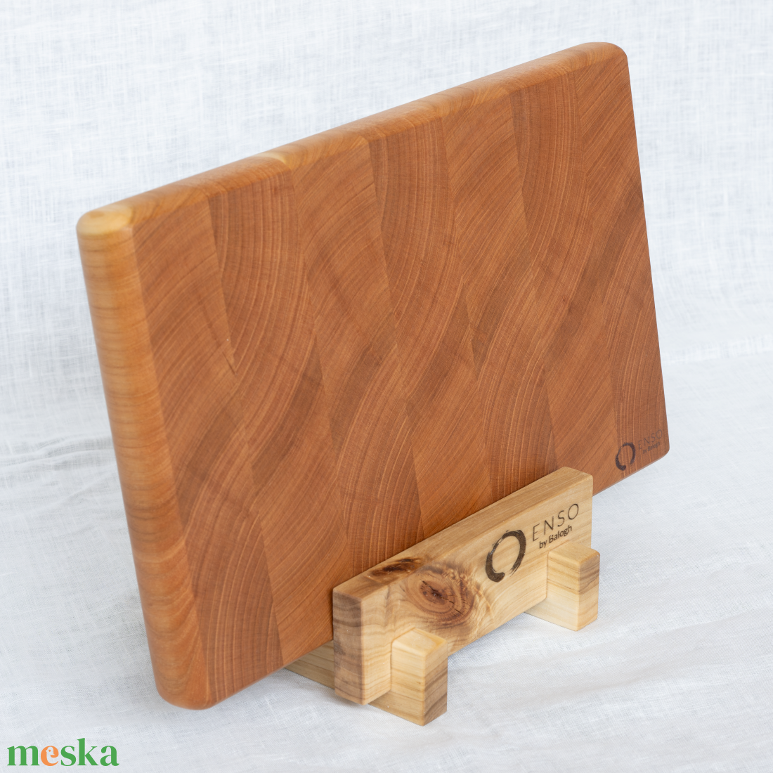 Bütüs Cseresznyefa Vágódeszka � 21 x 33,5 x 3,2 cm - otthon & életmód - konyhafelszerelés, tálalás - sütés, főzés - vágódeszka - Meska.hu