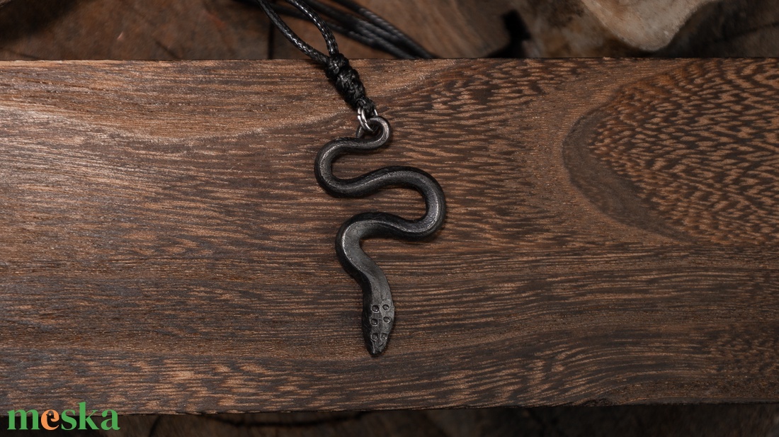 Kovácsolt Kígyó medál - ékszer - nyaklánc - medál - Meska.hu