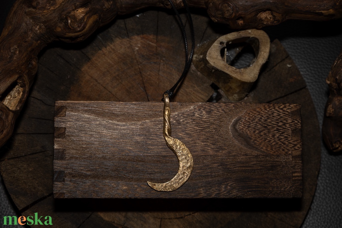 Bronz Sarló Talizmán  - ékszer - nyaklánc - medál - Meska.hu