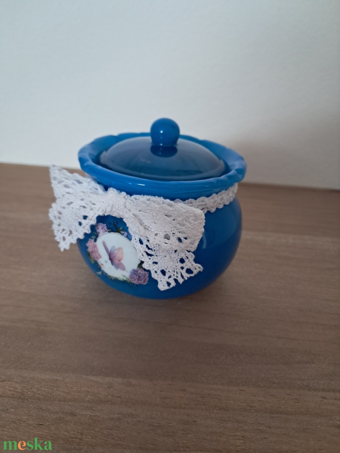 Kis pillangós vintage hangulatú tároló - otthon & életmód - konyhafelszerelés, tálalás - konyhai dekoráció - konyhai dísz - Meska.hu Kis pillangós vintage hangulatú tároló - otthon & életmód - konyhafelszerelés, tálalás - konyhai dekoráció - konyhai dísz - Meska.hu