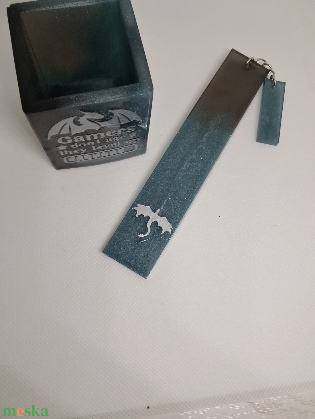 Gamer tolltartó éa könyvjelző - otthon & életmód - papír, írószer - tolltartó & ceruzatekercs - Meska.hu