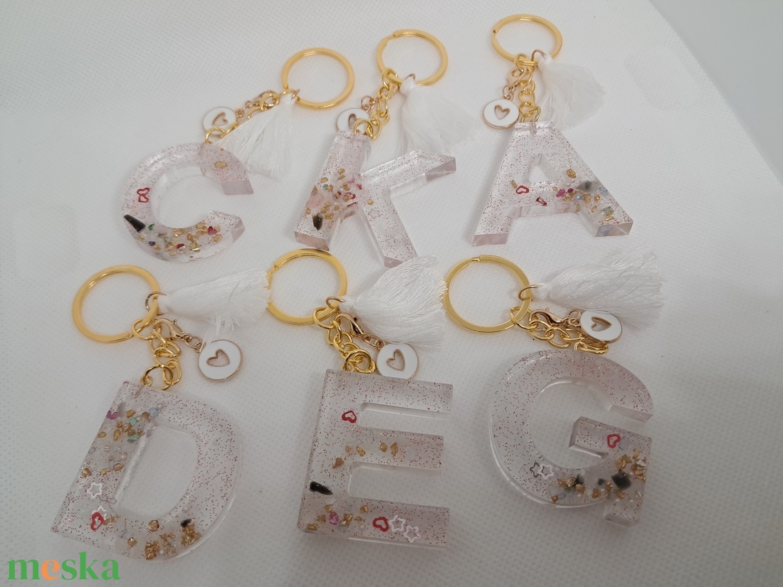 D betű (nőnap valentin) - táska & tok - kulcstartó & táskadísz - kulcstartó - Meska.hu