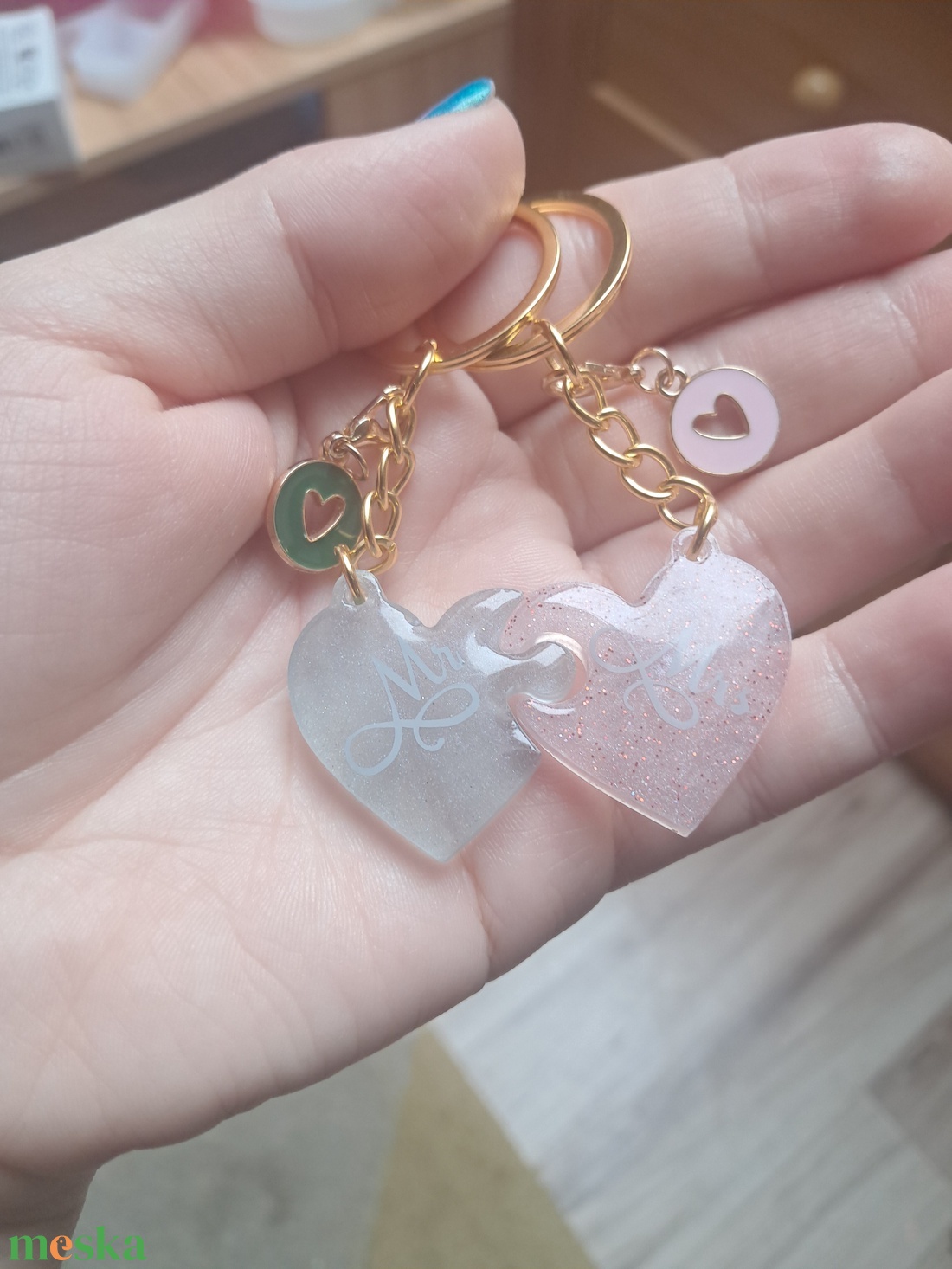 Páros kulcstartó mr és mrs - táska & tok - kulcstartó & táskadísz - táskaakasztó - Meska.hu