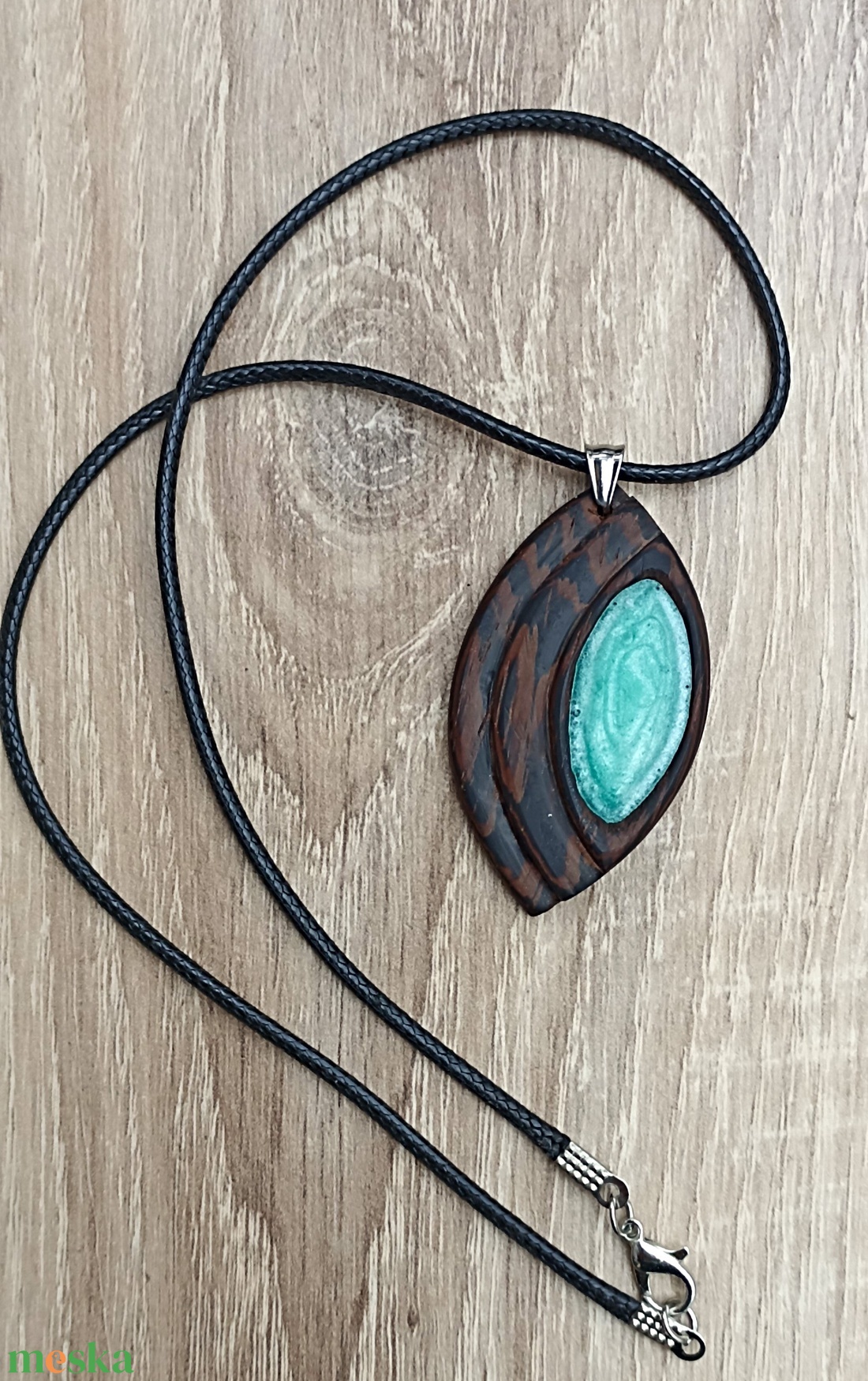 Wenge-mentazöld medálos nyaklánc - ékszer - nyaklánc - medálos nyaklánc - Meska.hu Wenge-mentazöld medálos nyaklánc - ékszer - nyaklánc - medálos nyaklánc - Meska.hu